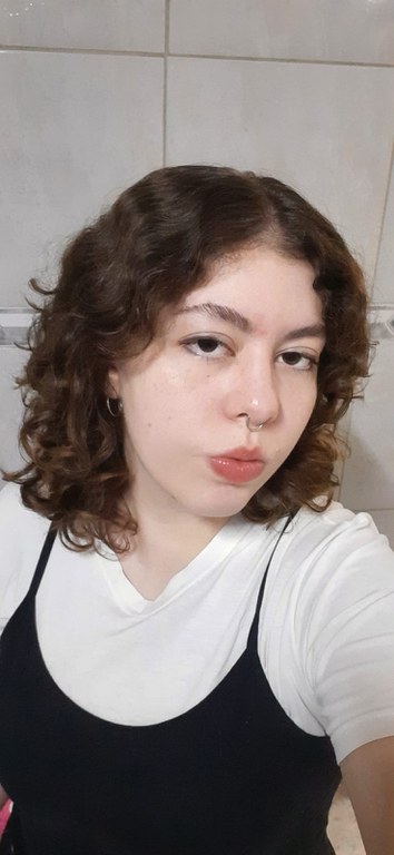 Evellen Pereira de Aguiar.jpg Evellen Pereira de Aguiar.jpg
