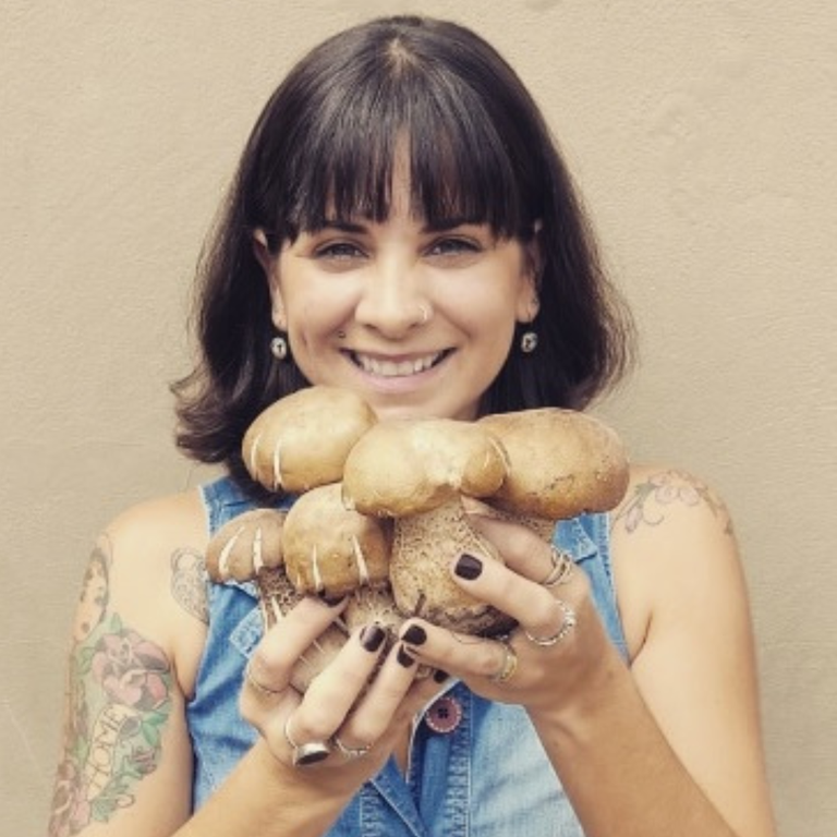 FOTO Larissa Trierveiler Pereira.png