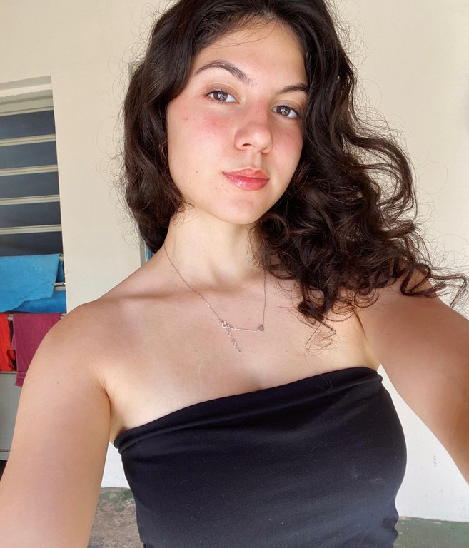 Amanda Lameu da Cruz.jpeg